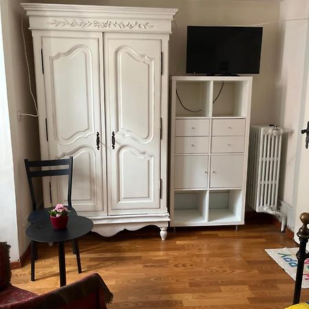לה נובוויל Chambre Papillon Avec Acces Terasse מראה חיצוני תמונה