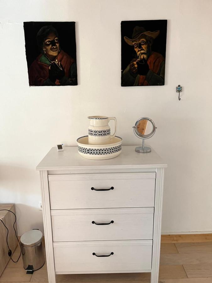 לה נובוויל Chambre Papillon Avec Acces Terasse מראה חיצוני תמונה